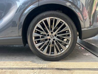 2025 Lexus RX thumbnail 47