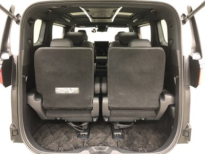 صورة 15 لـ 2024 Toyota ALPHARD