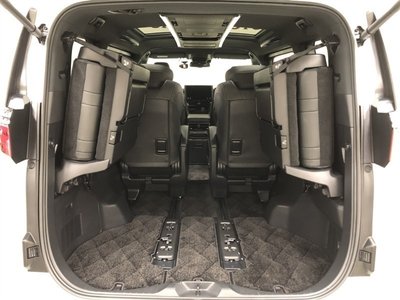 صورة 16 لـ 2024 Toyota ALPHARD