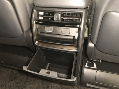 صورة 26 لـ 2024 Toyota ALPHARD