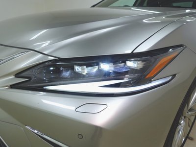 صورة مصغرة 3 لـ 2023 Lexus ES