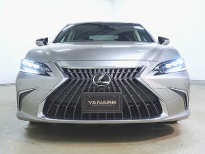 صورة مصغرة 2 لـ 2023 Lexus ES