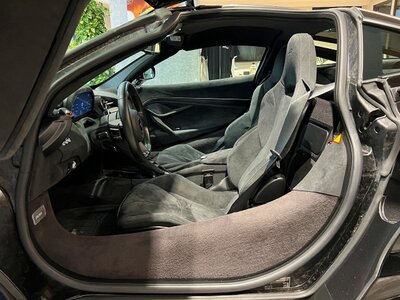 2020 Mclaren 720S 照片 31