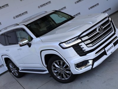 صورة 10 لـ 2023 Toyota LAND CRUISER 300
