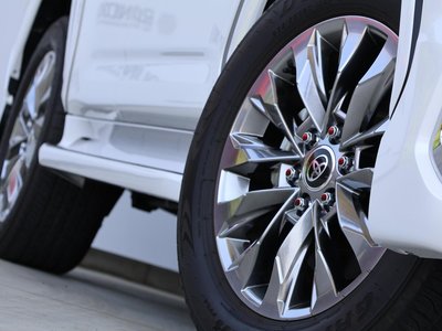 صورة 12 لـ 2023 Toyota LAND CRUISER 300