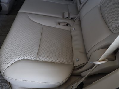 صورة 47 لـ 2023 Toyota LAND CRUISER 300