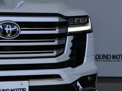 صورة 6 لـ 2023 Toyota LAND CRUISER 300