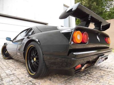 1988 Ferrari 328 GTS 照片 12
