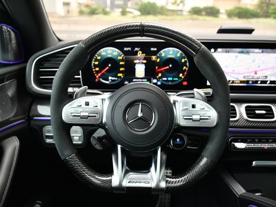 صورة 4 لـ 2021 Mercedes-BENZ GLE AMG