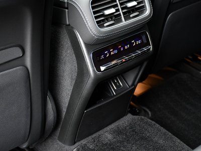 صورة 13 لـ 2021 Mercedes-BENZ GLE AMG
