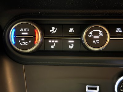 صورة 11 لـ 2025 ALFA Romeo STELVIO