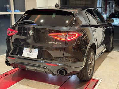 صورة 3 لـ 2025 ALFA Romeo STELVIO