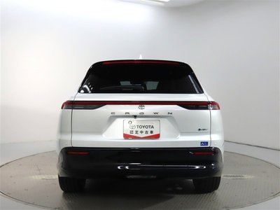 2026 Toyota CROWN ESTATE photo 2