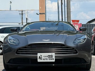 2017 Aston Martin DB11 — фото 2