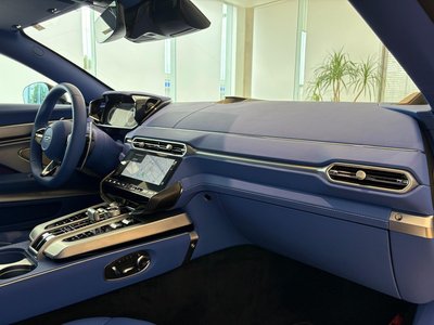 صورة مصغرة 32 لـ 2025 Aston Martin VANQUISH