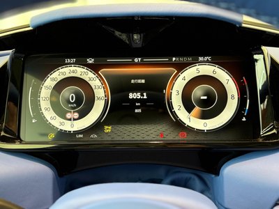 صورة مصغرة 43 لـ 2025 Aston Martin VANQUISH