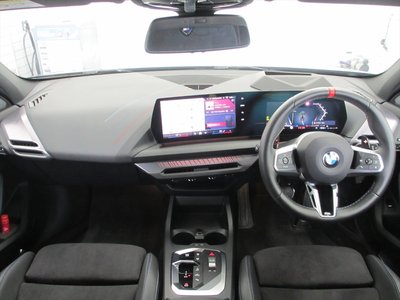 2026 BMW 1 SERIES thumbnail 31