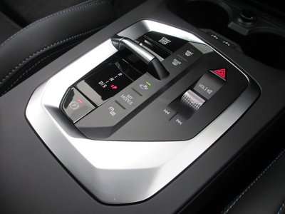 2026 BMW 1 SERIES thumbnail 40