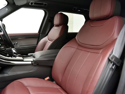 2024 LAND Rover RANGE ROVER SPORT photo 9