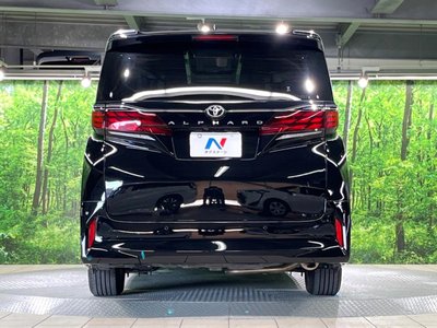 صورة 16 لـ 2024 Toyota ALPHARD