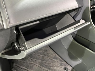 صورة 22 لـ 2024 Toyota ALPHARD