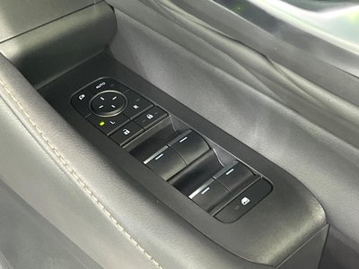صورة 26 لـ 2024 Toyota ALPHARD