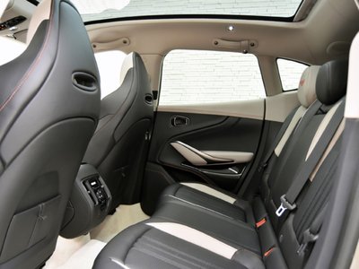صورة مصغرة 25 لـ 2025 Aston Martin DBX
