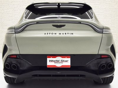 2025 Aston Martin DBX photo 4