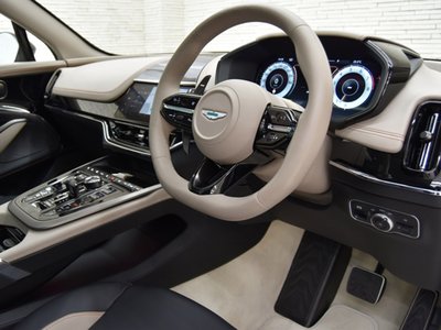 صورة مصغرة 23 لـ 2025 Aston Martin DBX