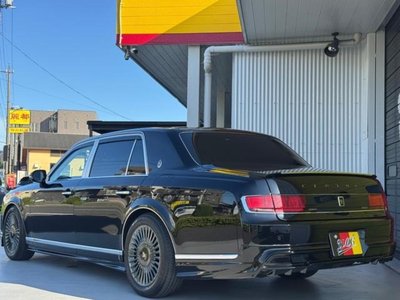 صورة 50 لـ 2019 Toyota CENTURY