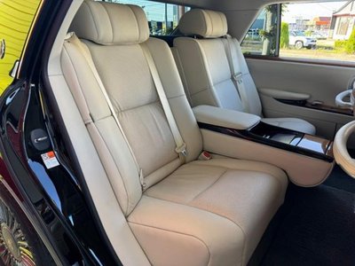 صورة 24 لـ 2019 Toyota CENTURY