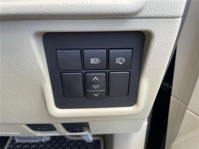 2023 Toyota LAND CRUISER PRADO thumbnail 32