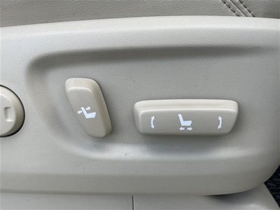 2023 Toyota LAND CRUISER PRADO photo 13
