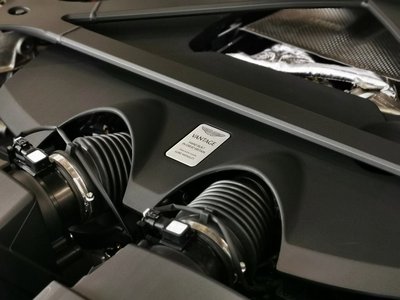 2025 Aston Martin VANTAGE — миниатюра 24