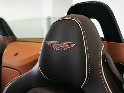 2025 Aston Martin VANTAGE — миниатюра 20