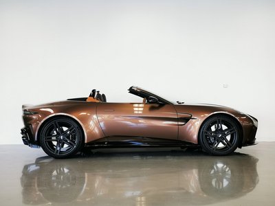 2025 Aston Martin VANTAGE — миниатюра 36