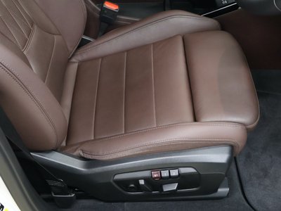 2025 BMW IX2 缩略图 37