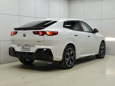 2025 BMW IX2 缩略图 2