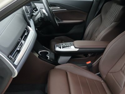 2025 BMW IX2 缩略图 12