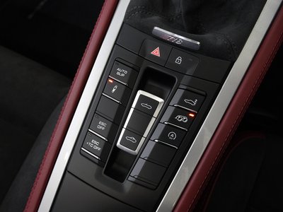 2020 Porsche 718 SPYDER 照片 15