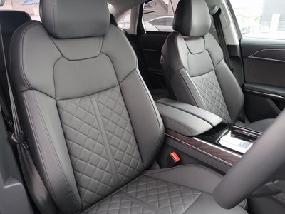 2025 AUDI A8 缩略图 8