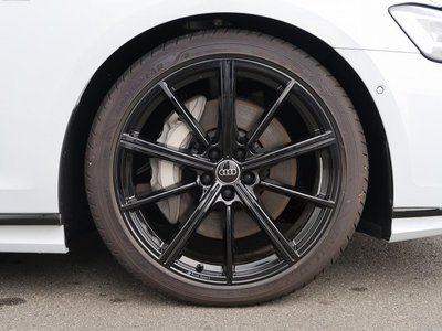 2025 AUDI A8 缩略图 7