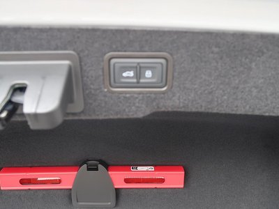 2025 AUDI A8 缩略图 18
