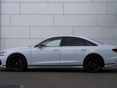 2025 AUDI A8 缩略图 3