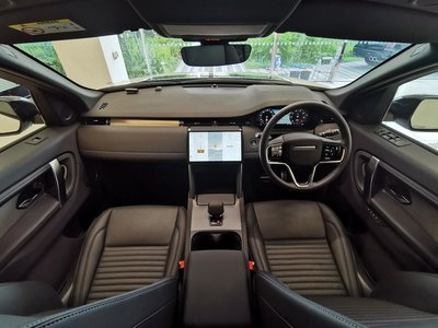 2024 LAND Rover DISCOVERY SPORT photo 4