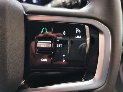 2024 LAND Rover DISCOVERY SPORT photo 11