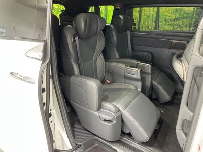 صورة 36 لـ 2024 Toyota ALPHARD