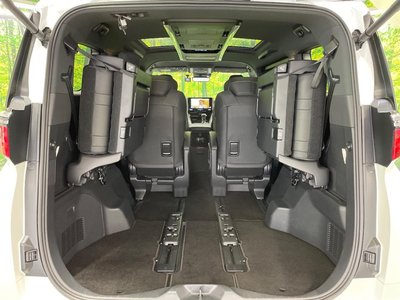 صورة 12 لـ 2024 Toyota ALPHARD