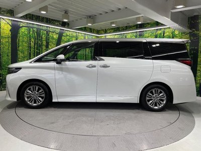 صورة 74 لـ 2024 Toyota ALPHARD