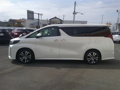 2023 Toyota ALPHARD photo 3